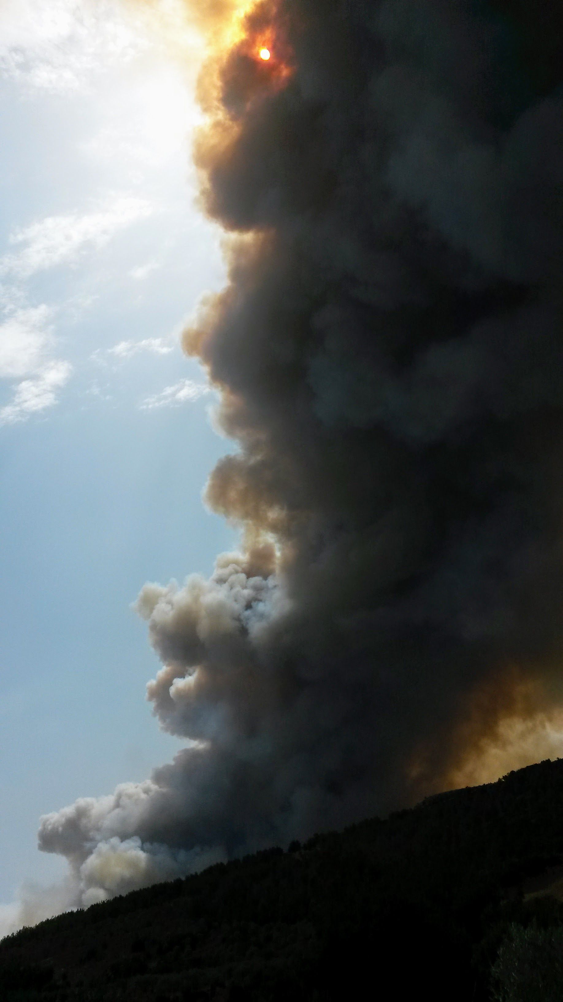 Thasos în flăcări. Focul a început pe 10 septembrie 2016