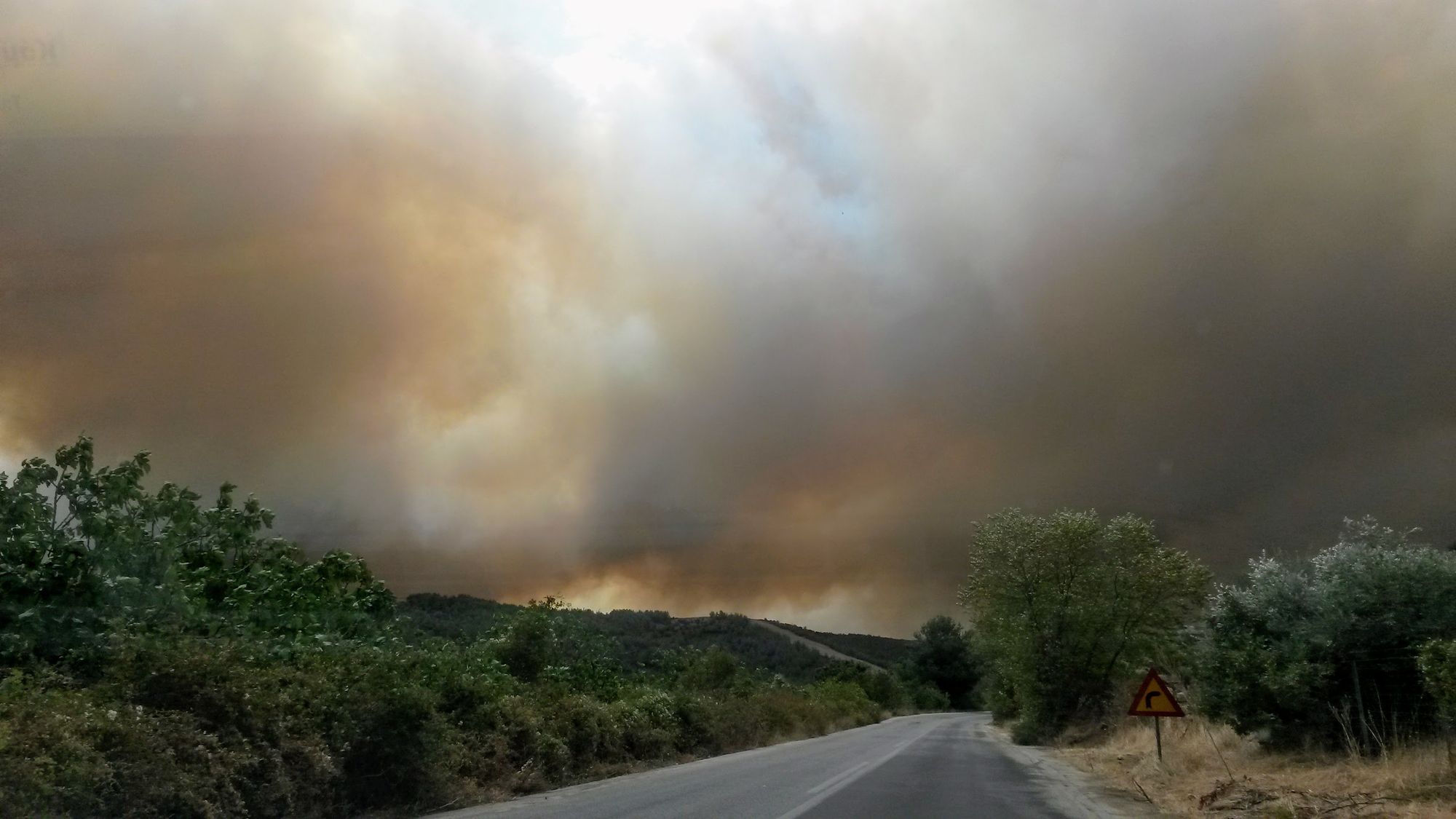 Thasos în flăcări. Focul a început pe 10 septembrie 2016