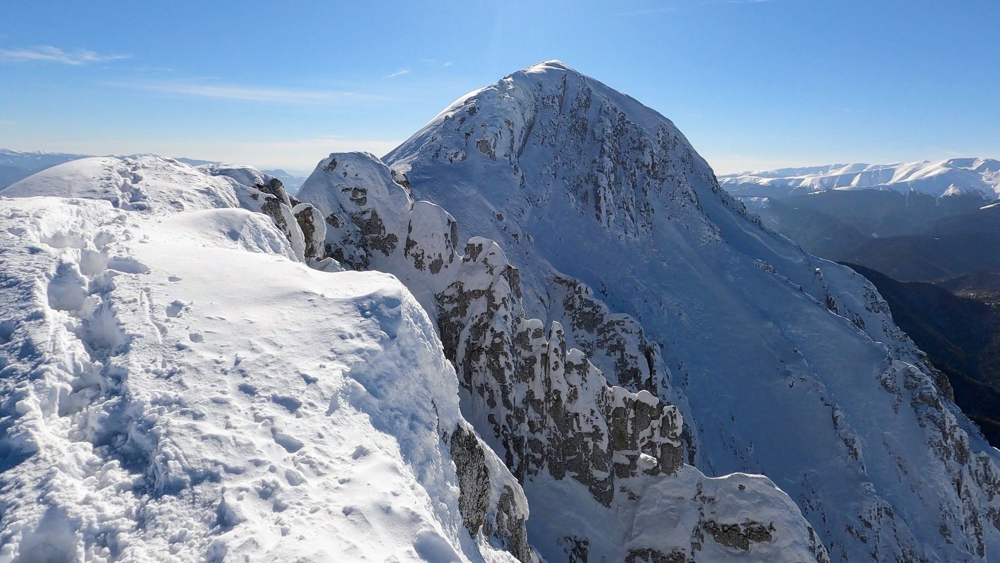 Piatra Craiului: creasta nordică iarna