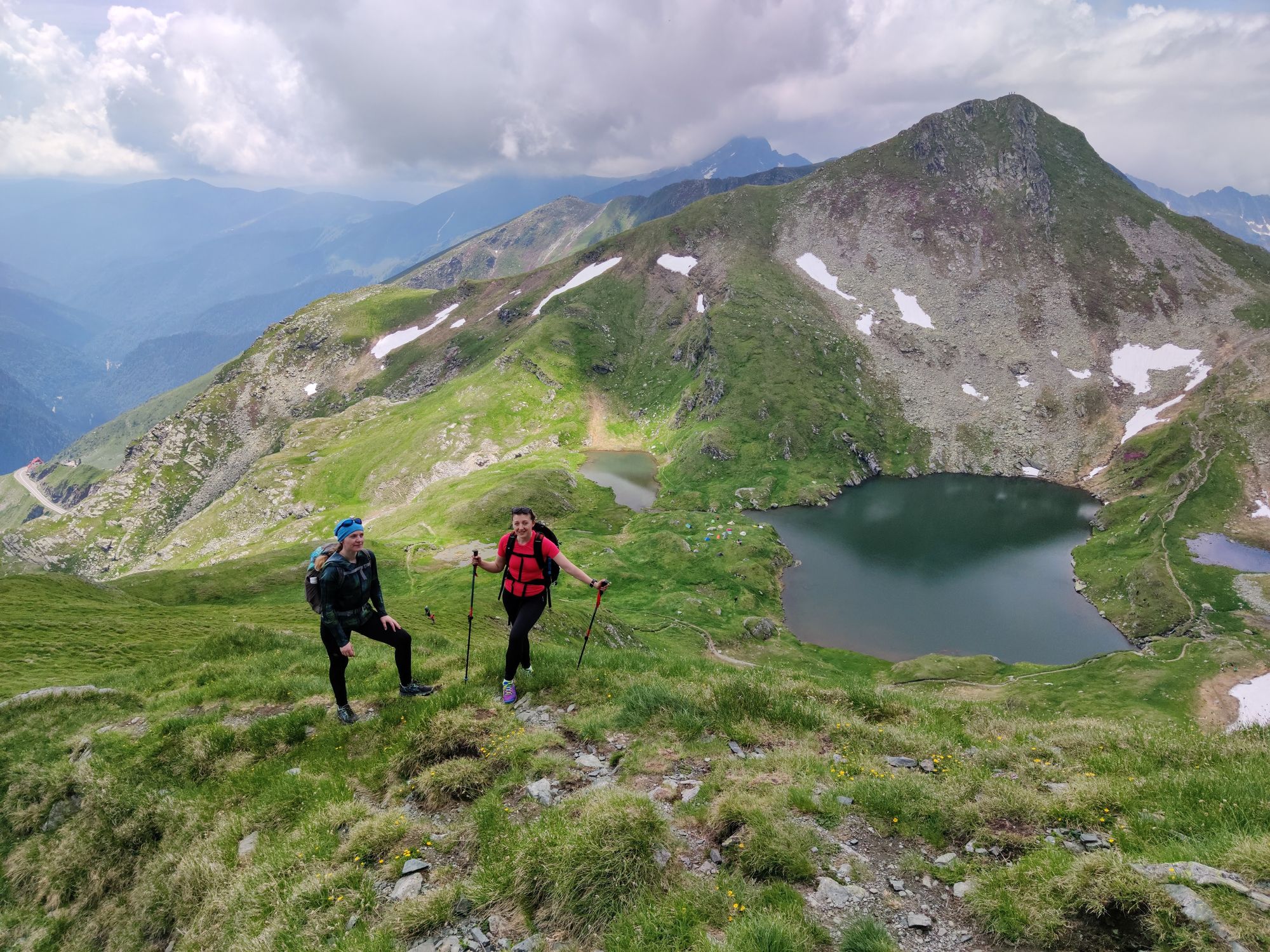 Circuit de o zi în Munții Făgăraș: Fereastra Zmeilor - Piciorul Caprei - Acul Revolver - Vf. Capra - Vf. Vânătoarea lui Buteanu - Lacul Capra