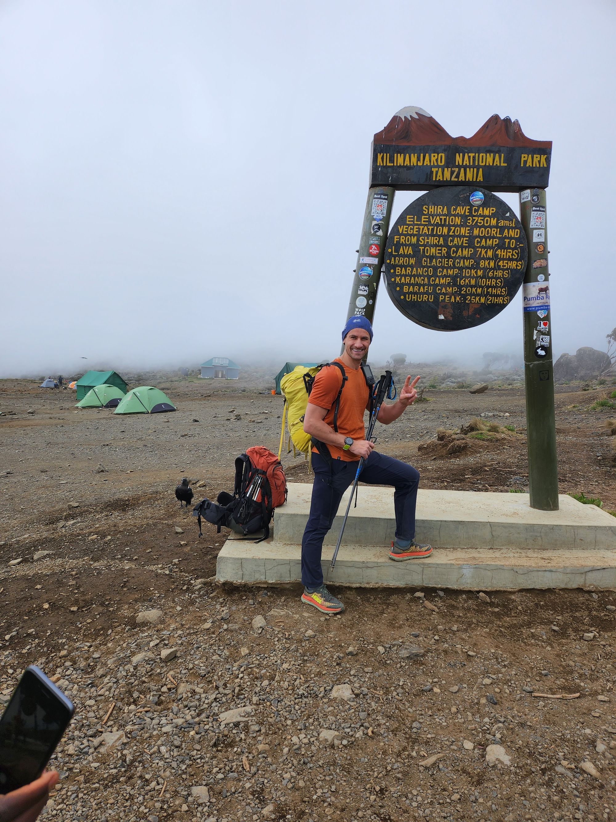 Plimbare pe Kilimanjaro. Vârful Uhuru (5895 m) - cel mai înalt din Tanzania