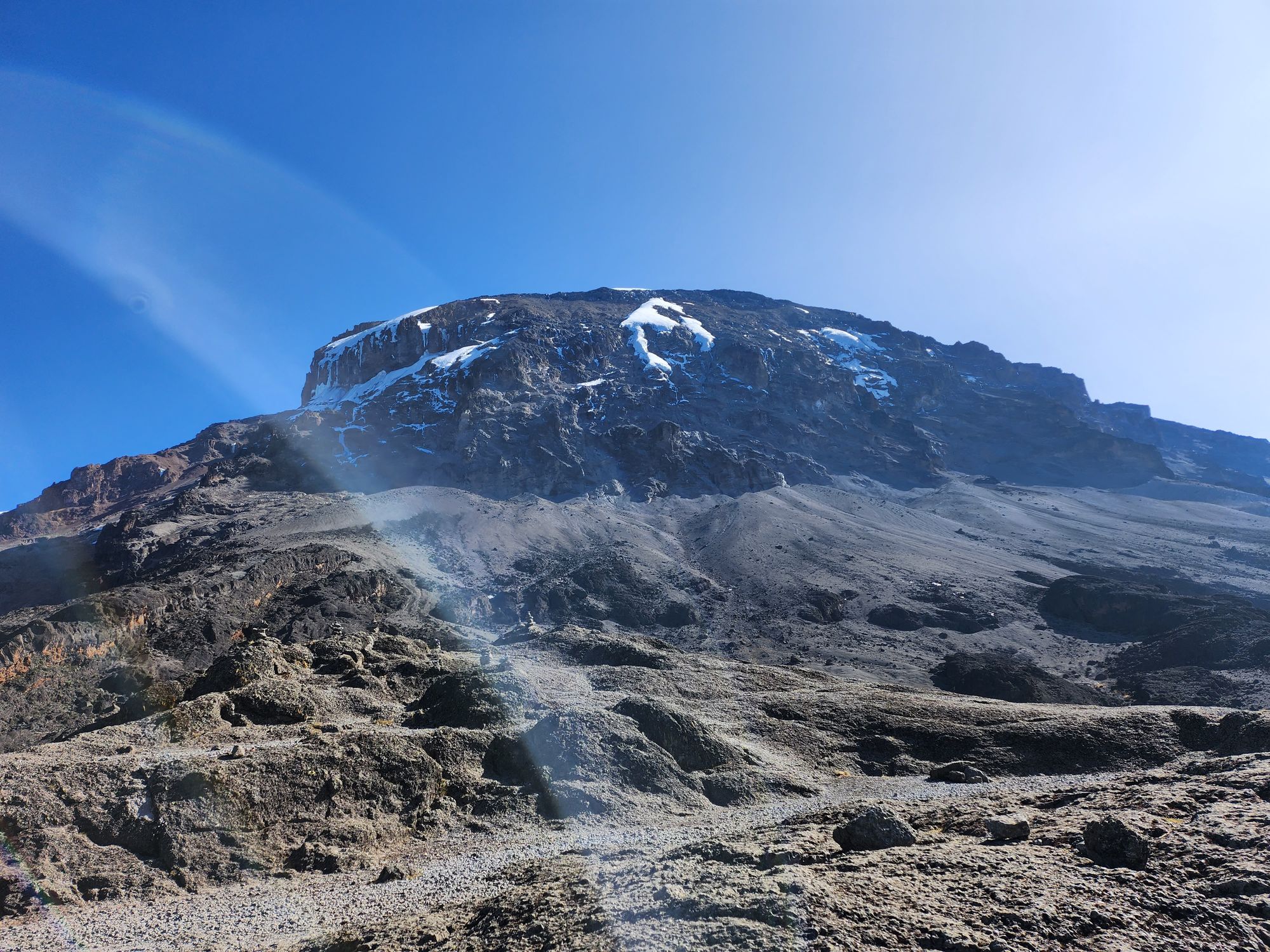 Plimbare pe Kilimanjaro. Vârful Uhuru (5895 m) - cel mai înalt din Tanzania