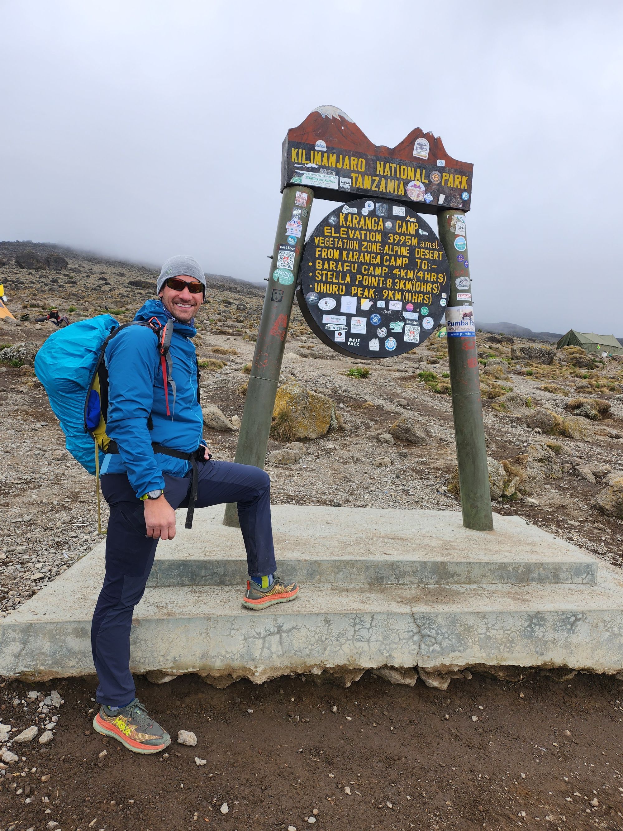 Plimbare pe Kilimanjaro. Vârful Uhuru (5895 m) - cel mai înalt din Tanzania