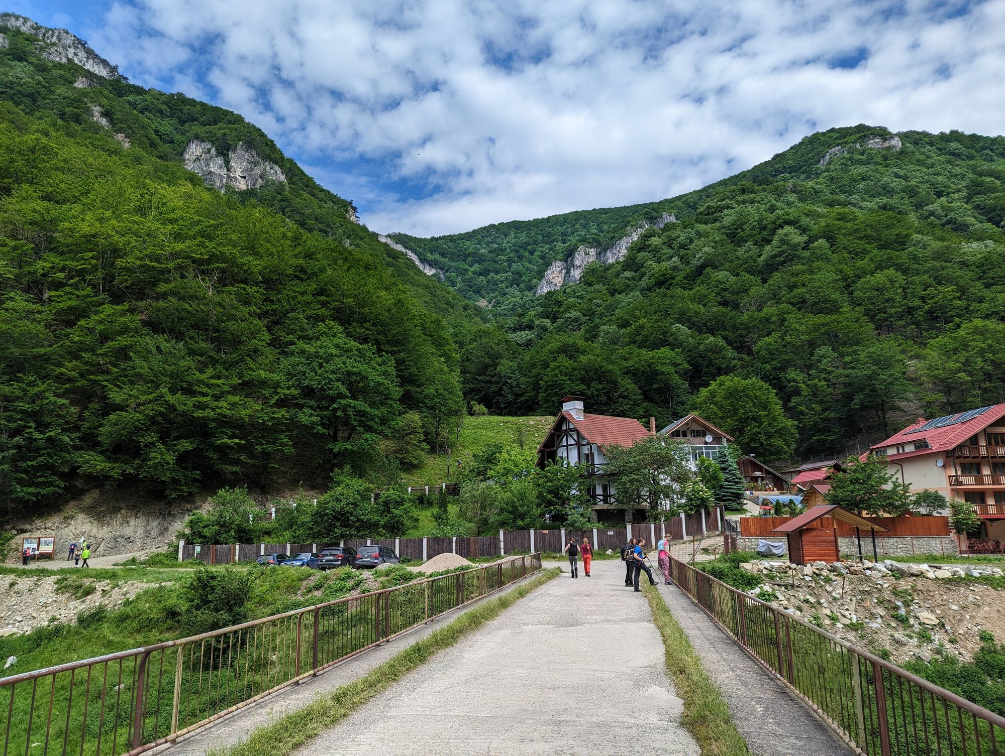 Cascada Vânturătoarea, Munții Cernei