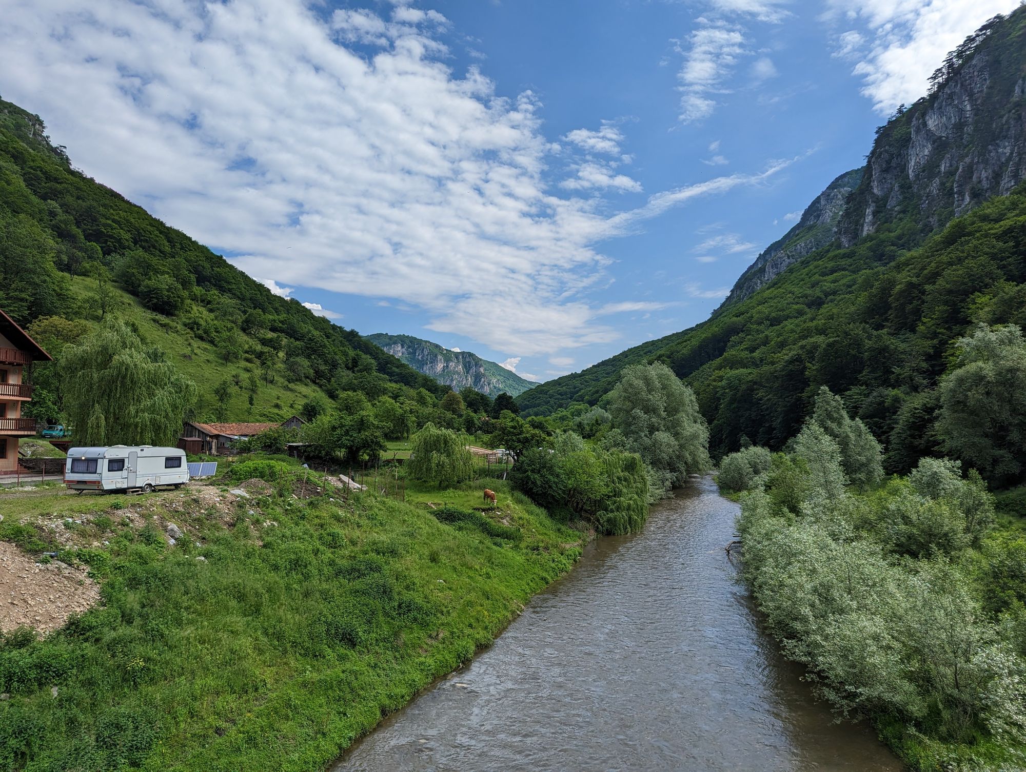 Cascada Vânturătoarea, Munții Cernei