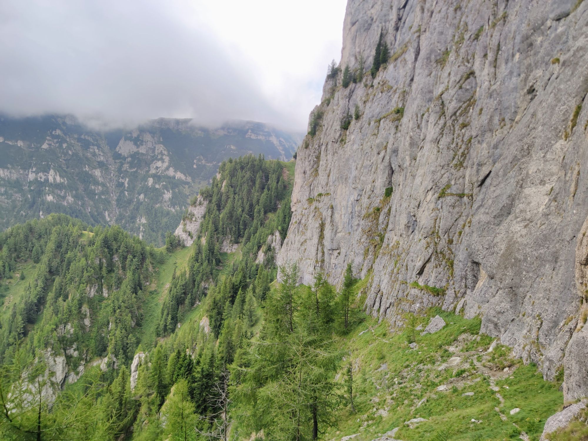 Brâul Portiței - Portița Caraimanului - Tunelul Picăturii - Creasta Picăturii