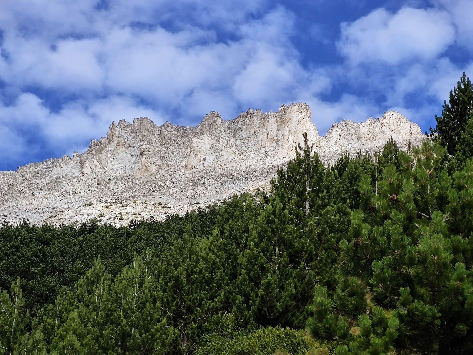 Traseu de o zi pe Muntele Olimp: Prionia - Refugiul A - Zonaria - Culoarul Louki - Mytikas - Skala - Skolio și înapoi