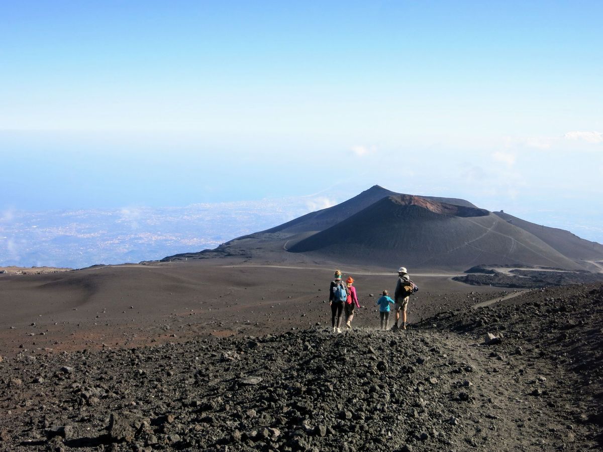 Italia: Vulcanul Etna - circuit de 20 km