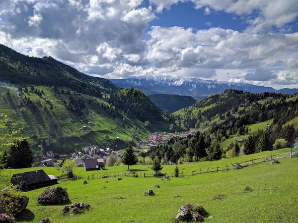 Lacul Bolboci - Șaua Strungă - Moieciu de Sus - Poiana Guțanu - Șimon